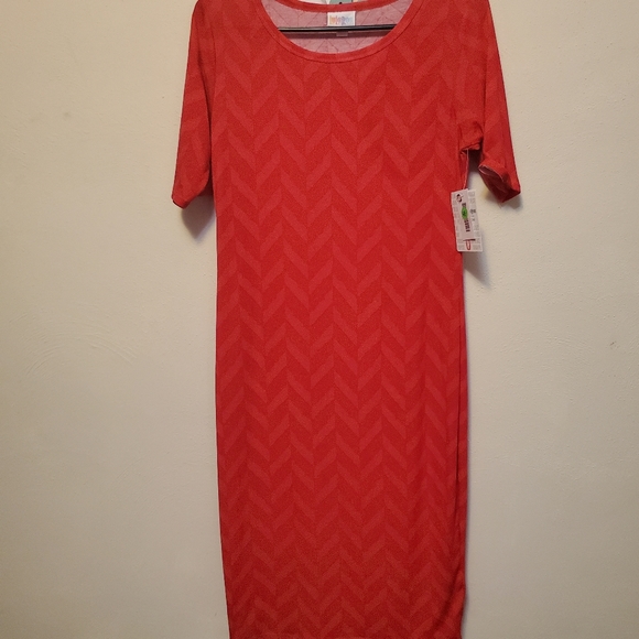 LuLaRoe Dresses & Skirts - ❤️ FINAL PRICE DROP: Julia Dress